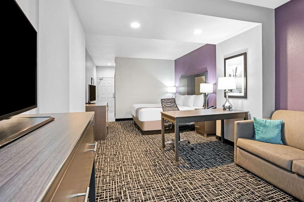 La Quinta By Wyndham Corpus Christi - Portland Hotel Exterior foto